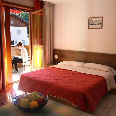 Residence Elga Valdisotto Esterno foto